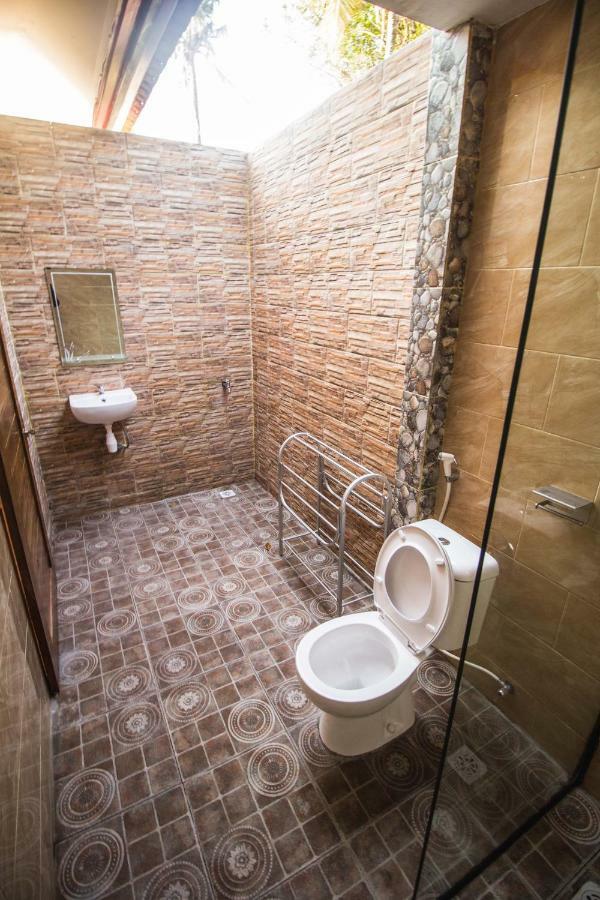 Yasa Homestay Toyapakeh Exteriör bild